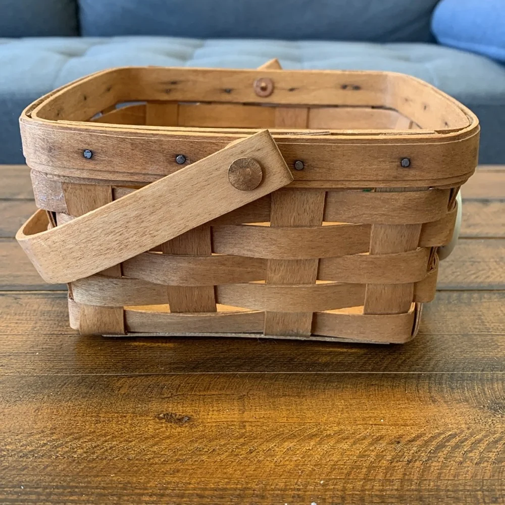 Longaberger Medium Berry Basket